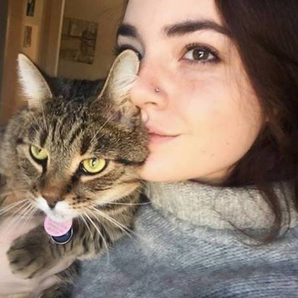 Meet your Posher, Emily